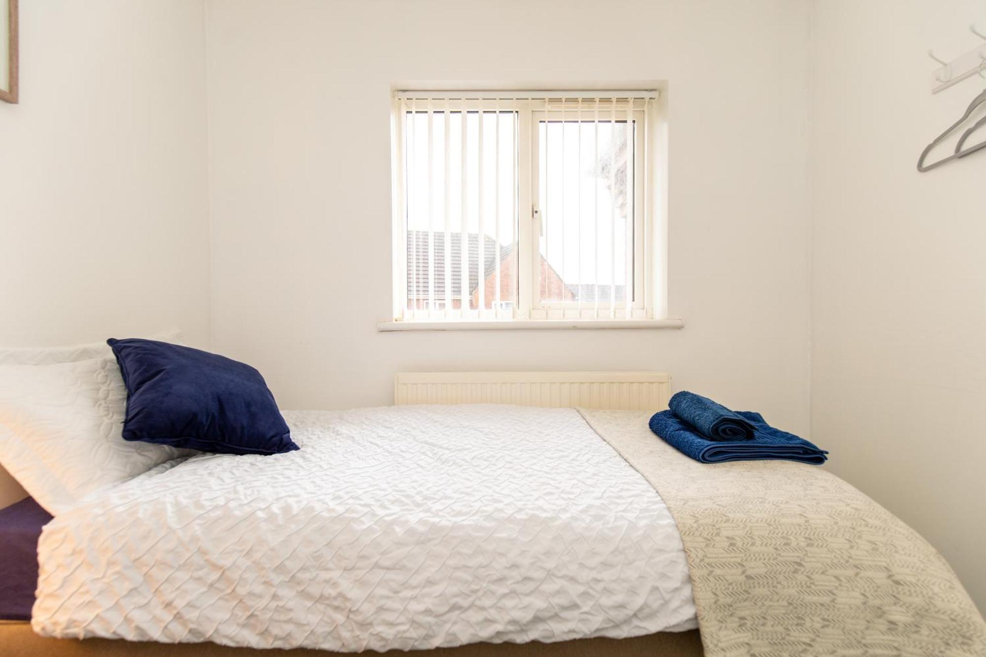 Comfortable And Spacious Superb Holiday Home In Llanelli, Dog Friendly Kültér fotó