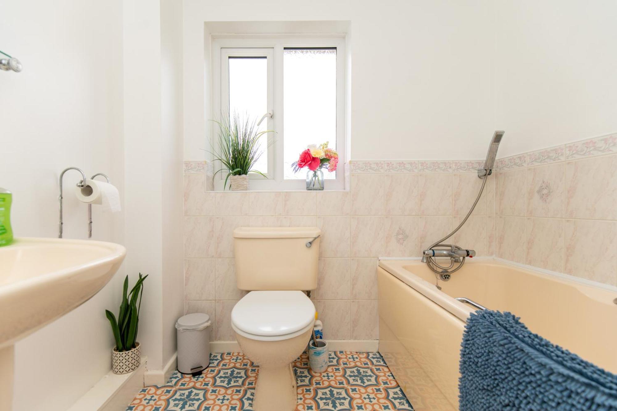 Comfortable And Spacious Superb Holiday Home In Llanelli, Dog Friendly Kültér fotó